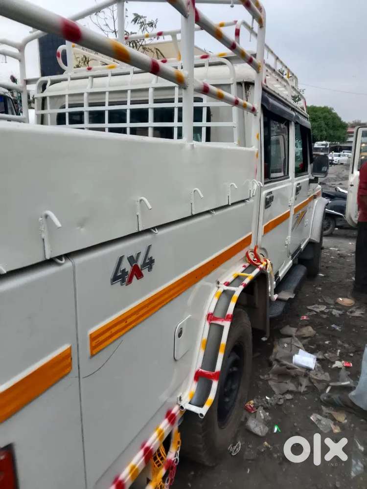 Mahindra Bolero Camper 4x4 2023