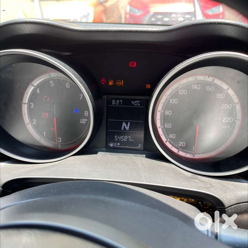 Maruti Suzuki Swift Amt Vvt Zxi, 2021, Petrol