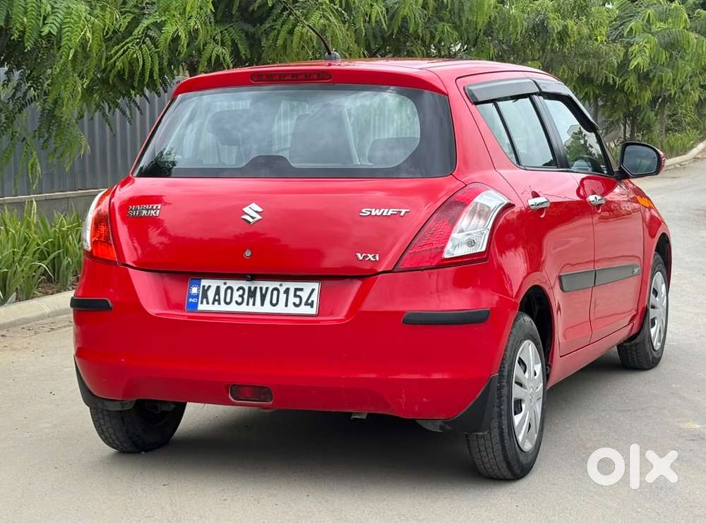 Maruti Suzuki Swift Vxi + Manual, 2014, Petrol