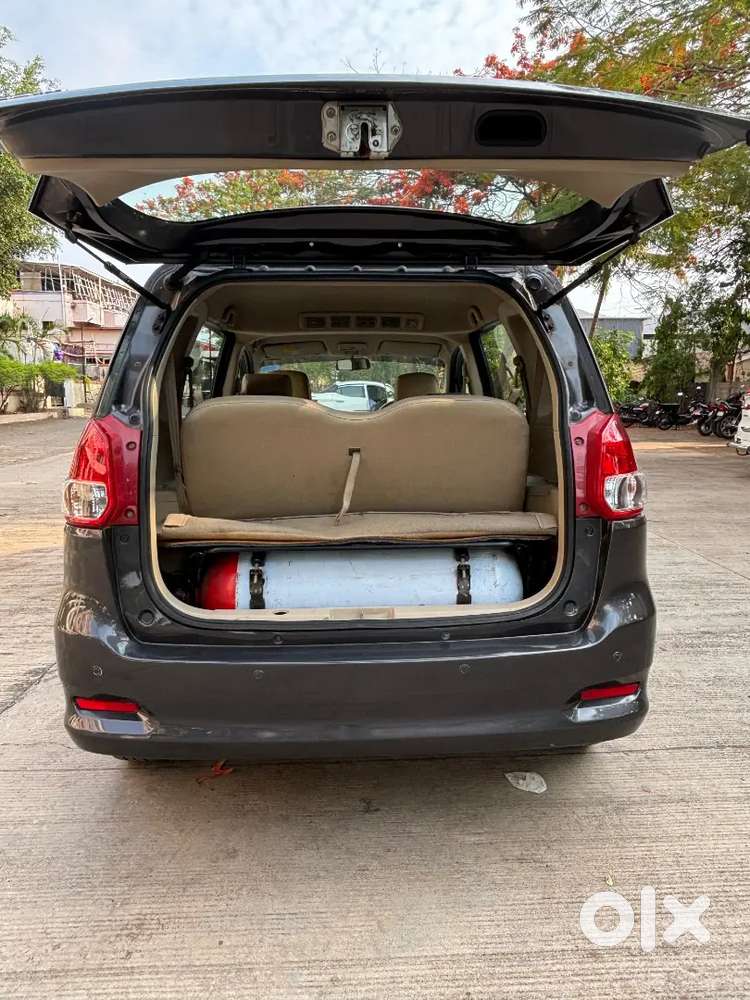 Ertiga Vxi Cng 
Model _ 2017(11)
Vehicl
Vehicle Running_ 1,25,000km