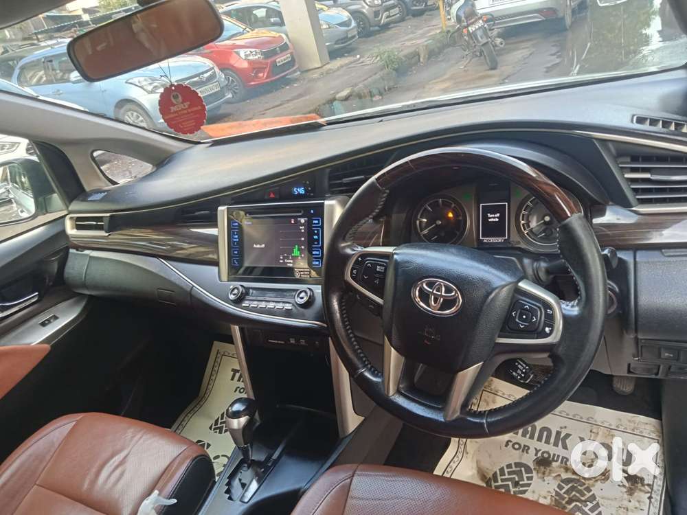 Toyota Innova Crysta 2.8z Automatic, 2017, Diesel