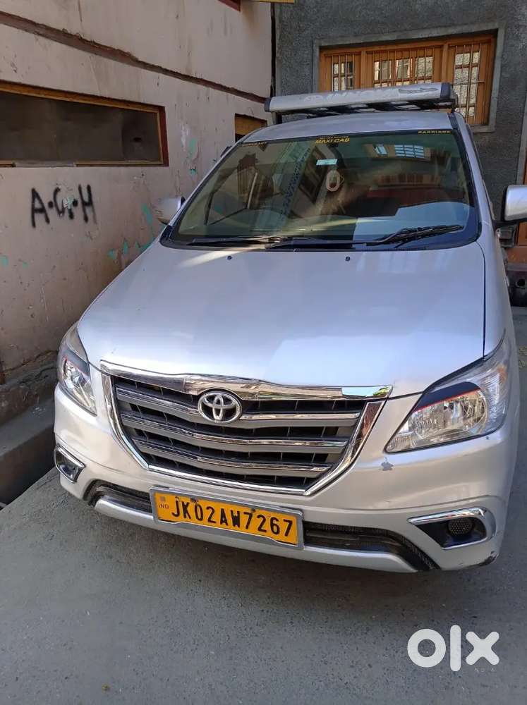 Toyota Innova 2012model