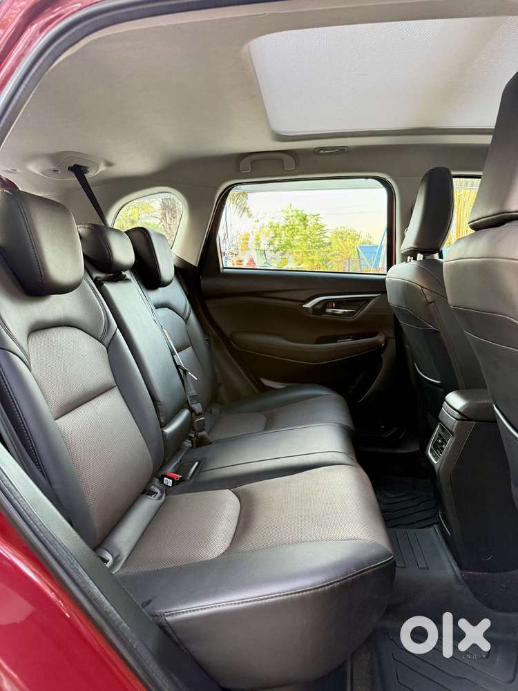 Toyota Urban Cruiser Hyryder 1.5 V Hybrid, 2023, Petrol