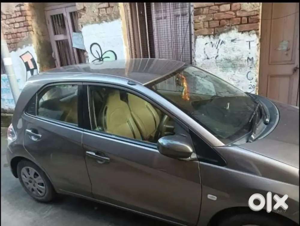 Honda Brio Mt Petrol 2015
