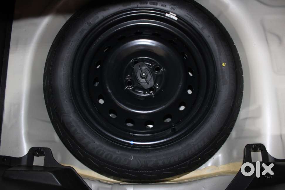 Toyota Urban Cruiser Taisor V 1.0 Petrol Mt, 2024, Petrol