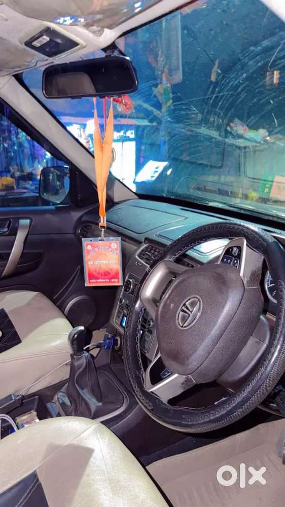 Tata Safari Storme 2018
