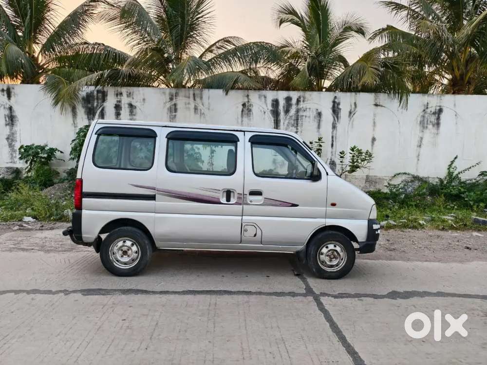 Maruti Suzuki Eeco 2013