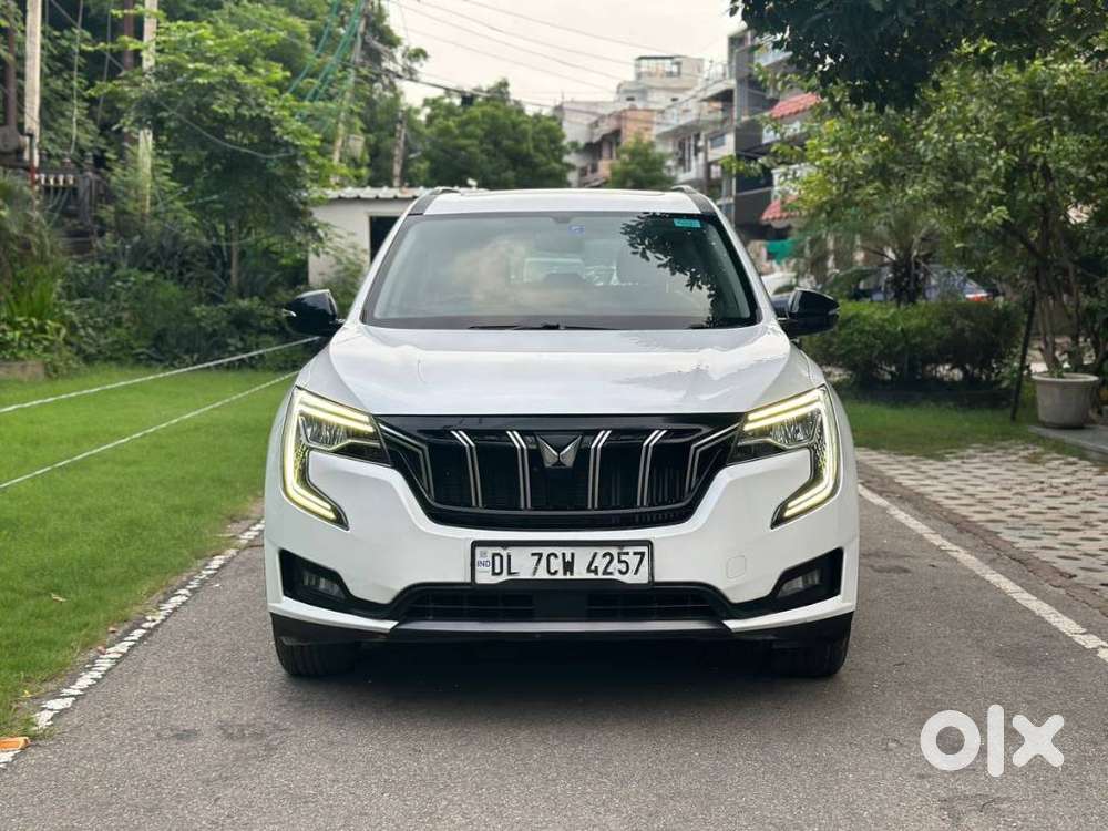 Mahindra Xuv700 2.0 Ax 5 Petrol Mt Str, 2024, Petrol