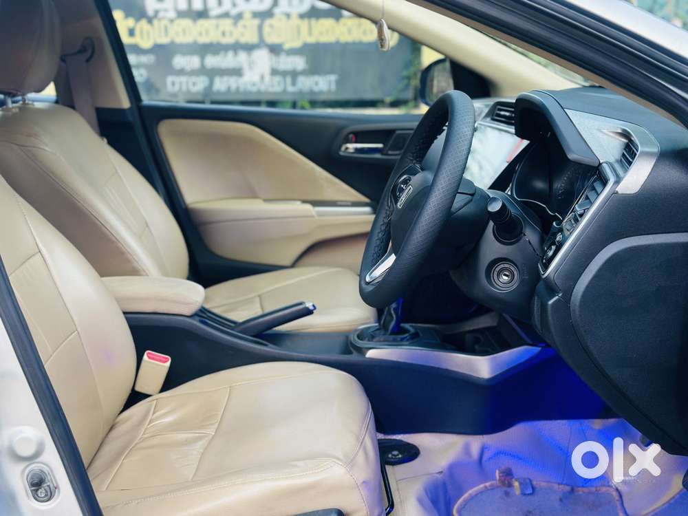 Honda City V Mt, 2014, Petrol