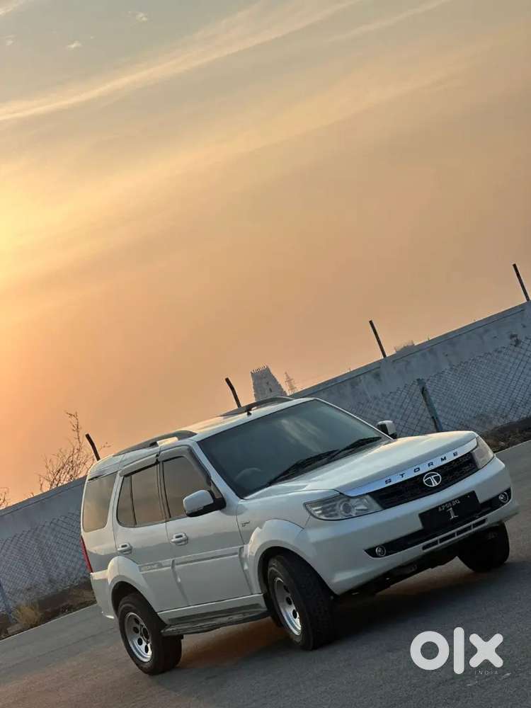 Tata Safari Storme 2017 Diesel Well Maintained