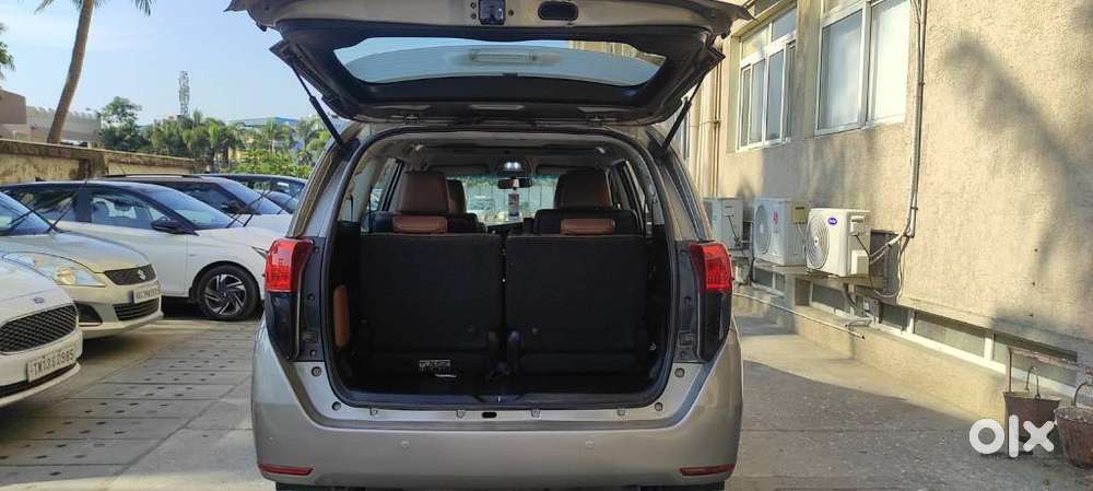 Toyota Innova Crysta 2.8z Automatic, 2016, Diesel