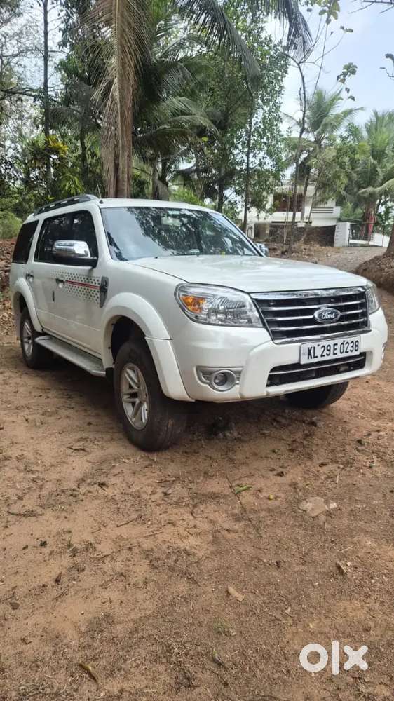 Ford Endeavour 2012