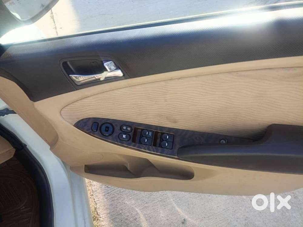 Hyundai Verna 2016-2017 1.6 Vtvt At Sx, 2012, Diesel