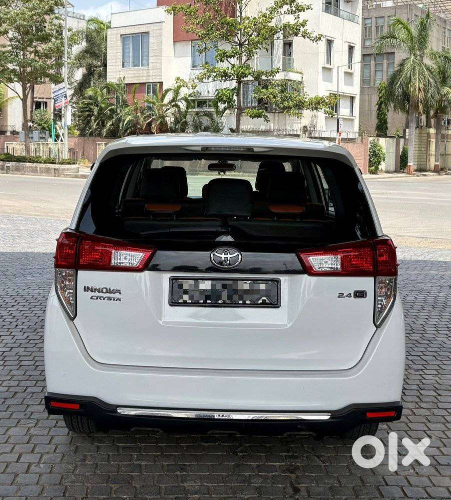 Toyota Innova Crysta 2.4 G Mt, 2022, Diesel