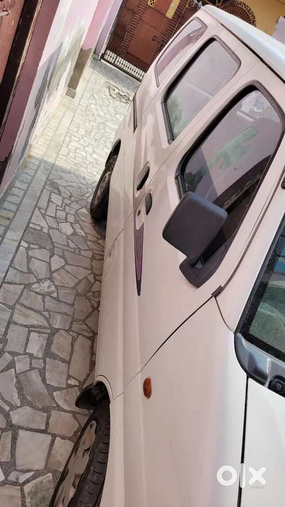 Maruti Suzuki Eeco 2016 Petrol 68000 Km Driven