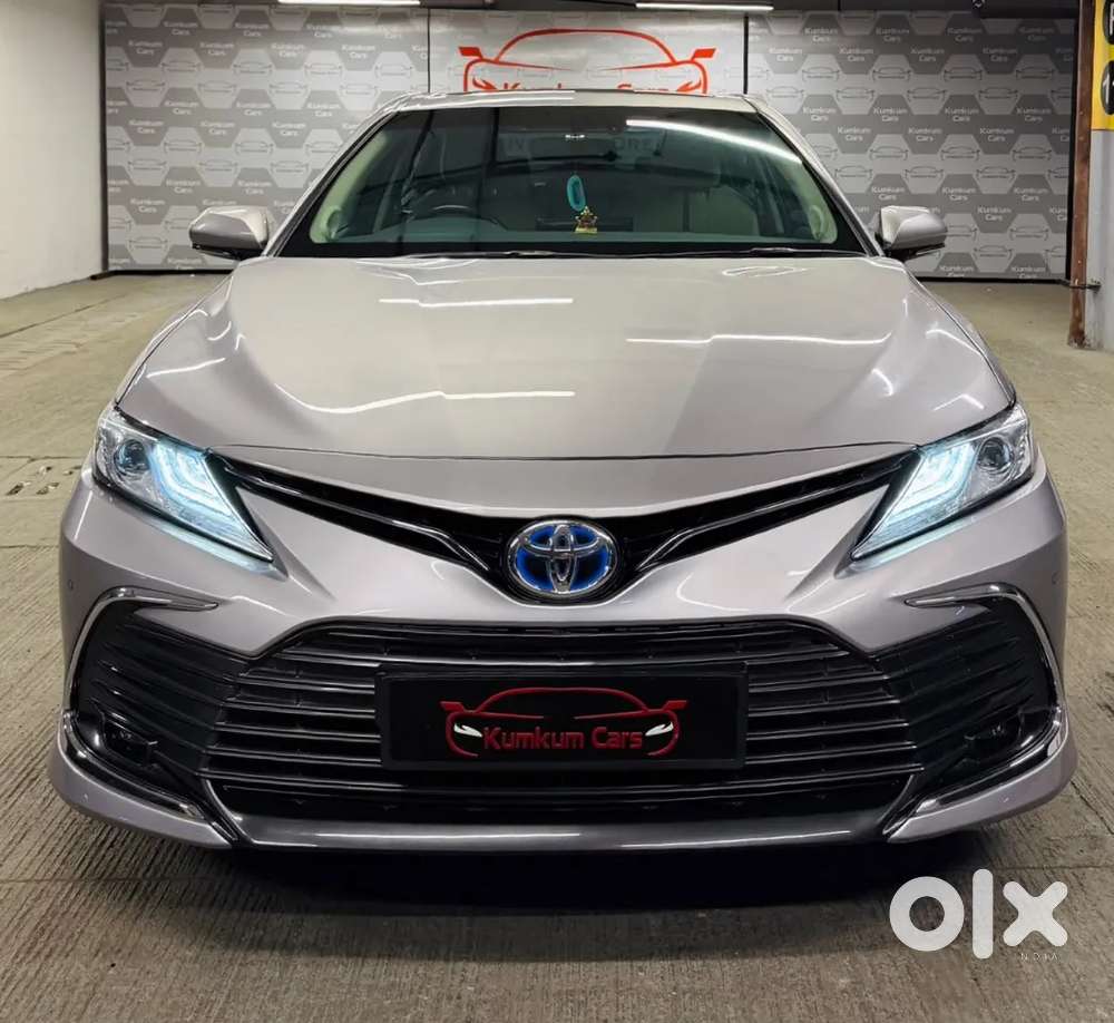 Toyota Camry Hybrid, 2023, Petrol