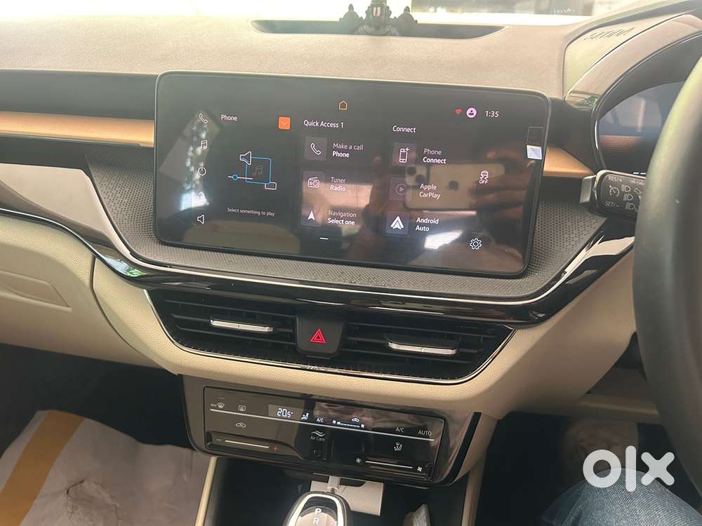 Skoda Slavia Petrol 2024