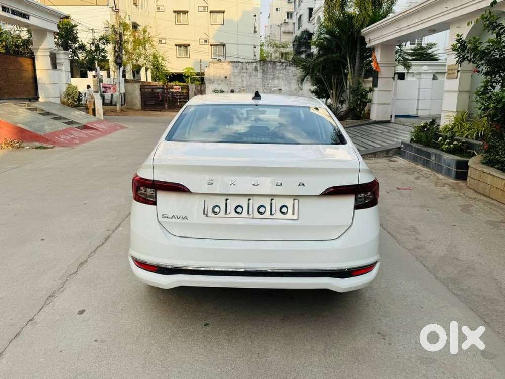 Skoda Slavia 1.0 Tsi Style, 2023, Petrol
