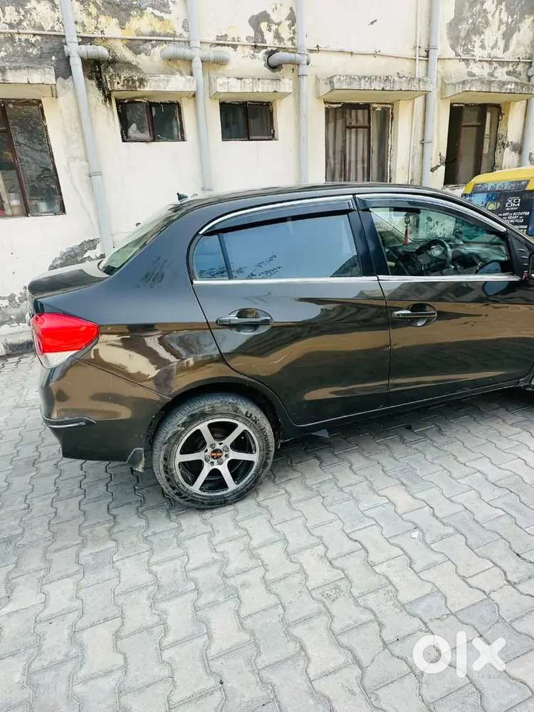 Honda Amaze Variant 2015