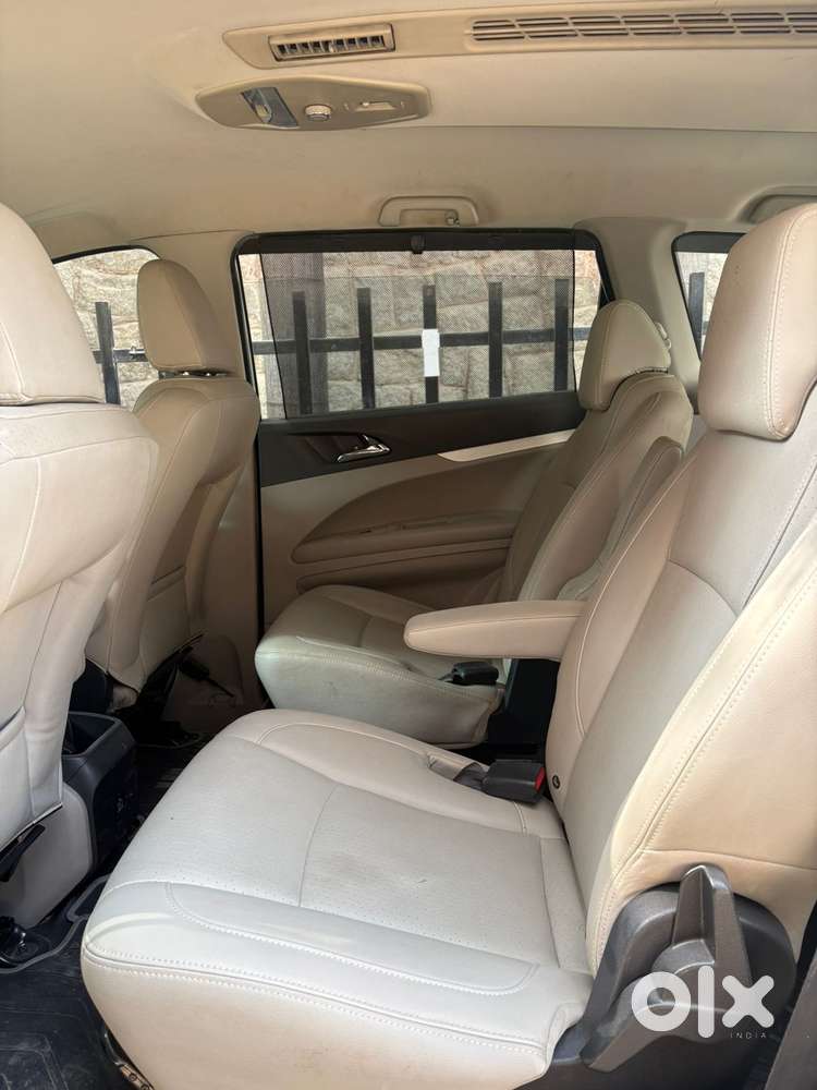Mahindra Marazzo M8, 2018, Diesel