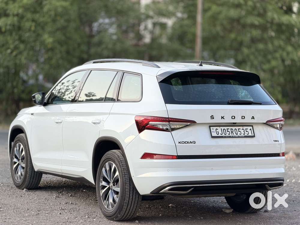 Skoda Kodiaq 2.0 Sportline Tsi Dsg, 2022, Petrol