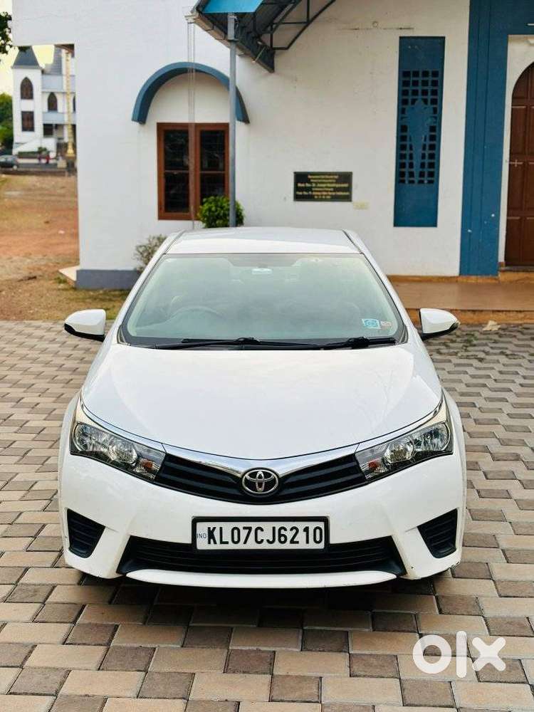 Toyota Corolla Altis 2013-2017 D-4d J, 2016