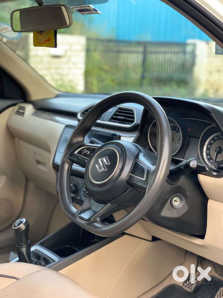 Maruti Suzuki Swift Dzire 1.3 Vxi, 2022, Petrol