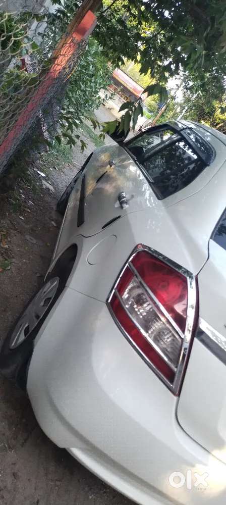 Maruti Suzuki Swift Dzire 2012