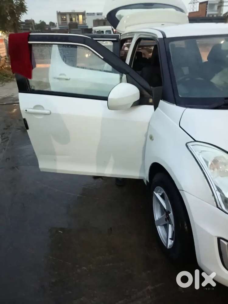 Maruti Suzuki Swift 2017 Diesel 120000 Km Driven