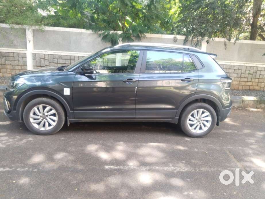 Volkswagen Taigun 1.0 Tsi Highline At, 2023, Petrol