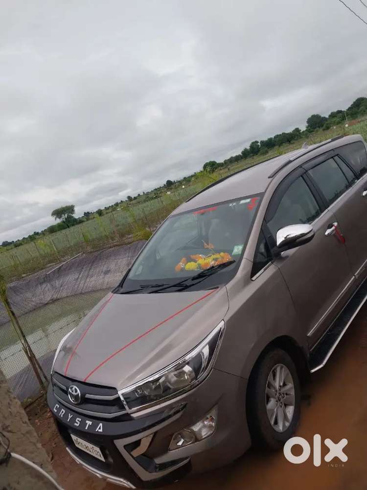 Toyota Innova Crysta Gx At 7 2017