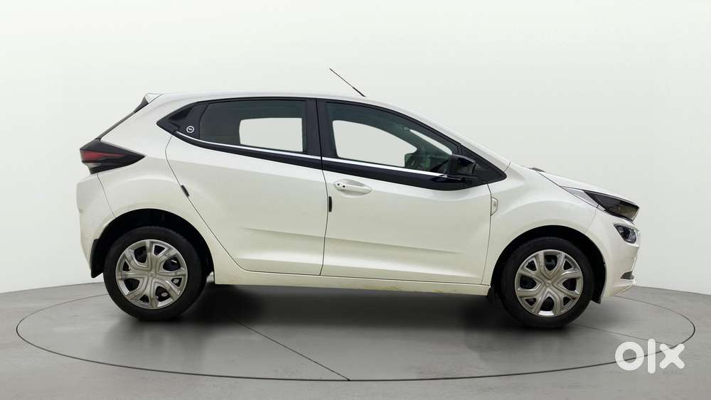 Tata Altroz 1.2 Xt, 2023, Petrol