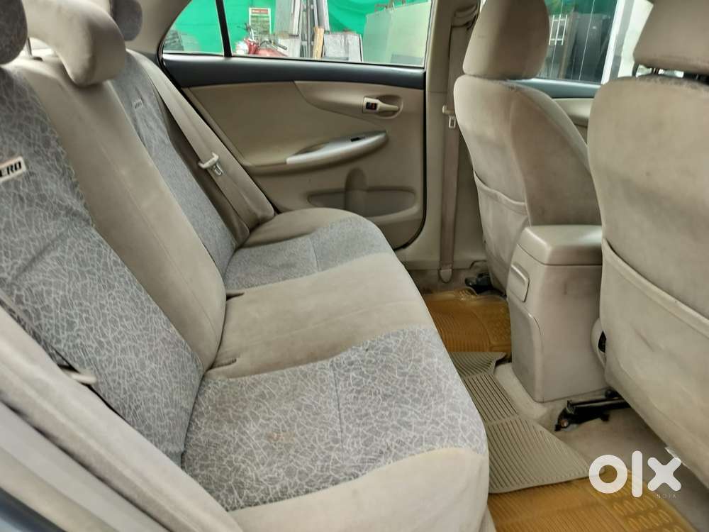 Toyota Corolla Altis 1.8 J, 2012, Petrol