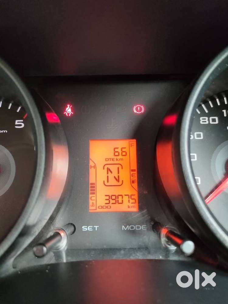 Mahindra Tuv 300, 2017, Diesel