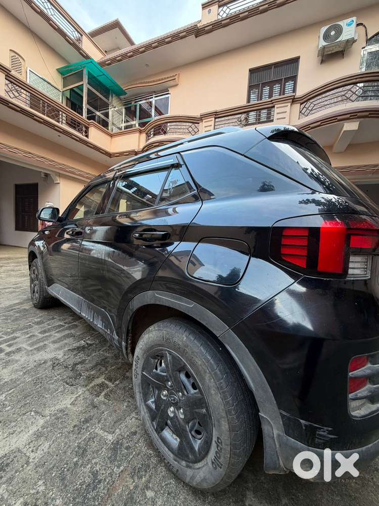 Hyundai Venue | Just 25,000 Km | Single Owner | Price Negotiable