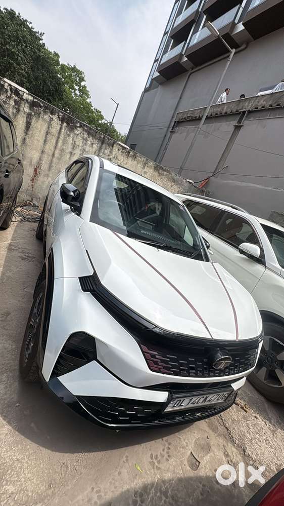 Tata Curvv Creative 1.2 Revotron Petrol 6mt, 2025, Petrol