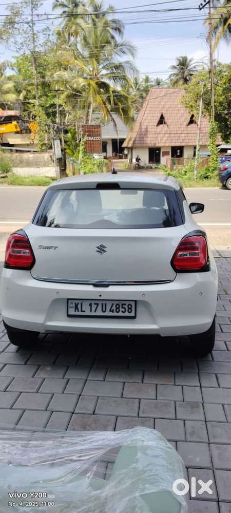 Maruti Suzuki Swift Vxi Optional, 2019, Petrol