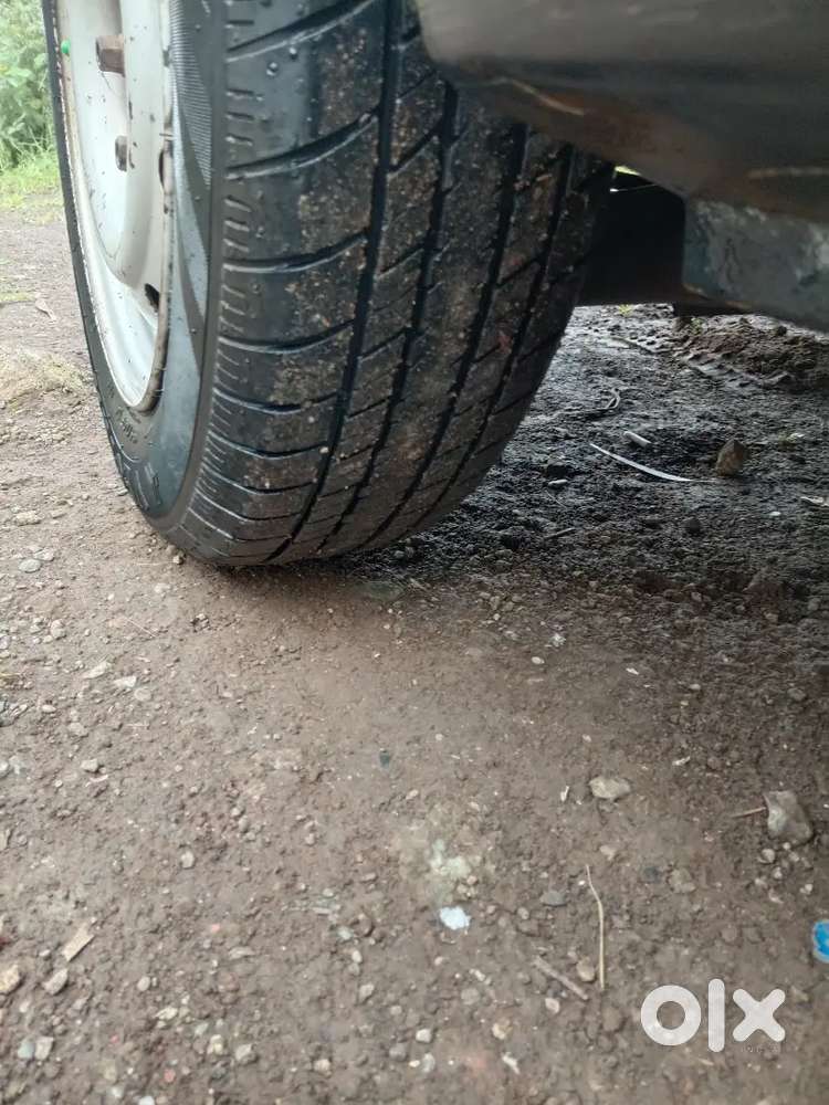 Mahindra Logan Petrol 2007