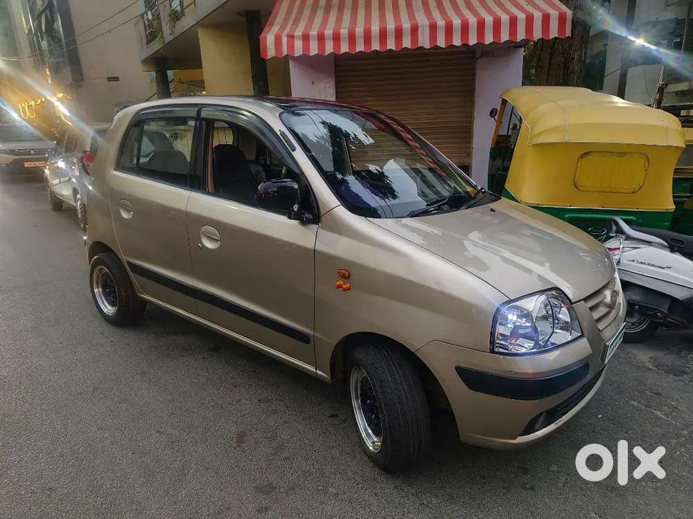 2011 Model Second Owner Jinn Vehicle Mag Wheel Leather Seats Beautiful