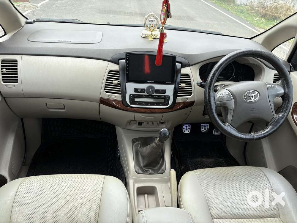 Toyota Innova 2.5 Vx 8 Str Bs-iii, 2013, Diesel