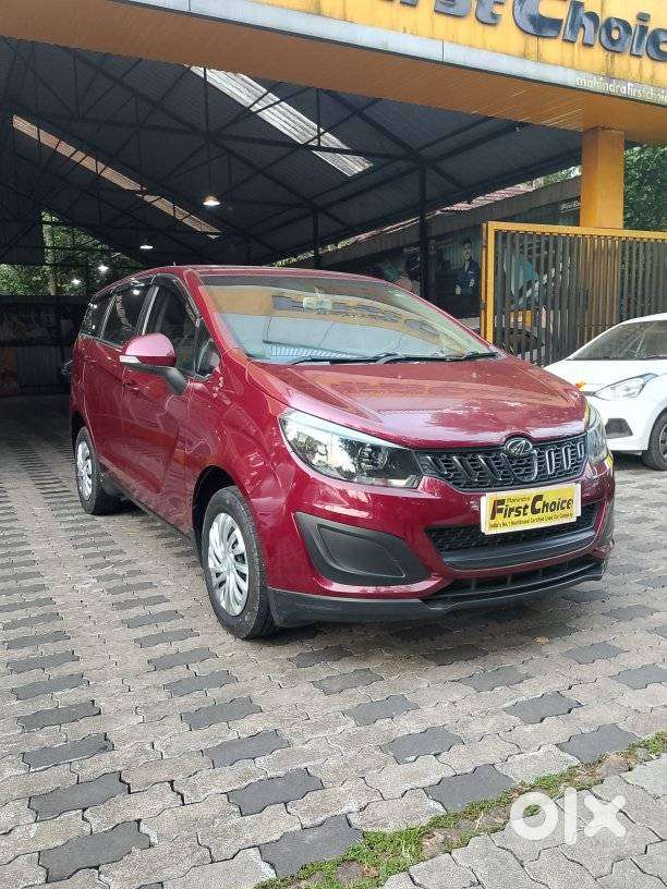 Mahindra Marazzo M4, 2019, Diesel