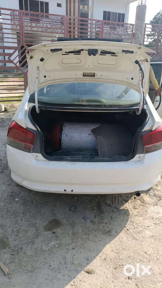 Honda City Petrol+cng Pass Nahi Gadi Me Koyi Kami Nahi Hai