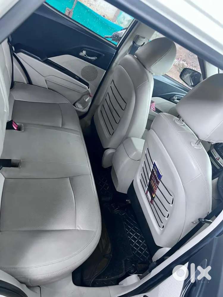 Mahindra Xuv300 Turbosport 2023 Petrol 65000 Km Driven