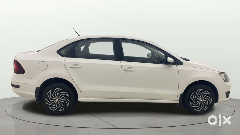 Skoda Rapid 1.0 Tsi Active, 2020, Petrol