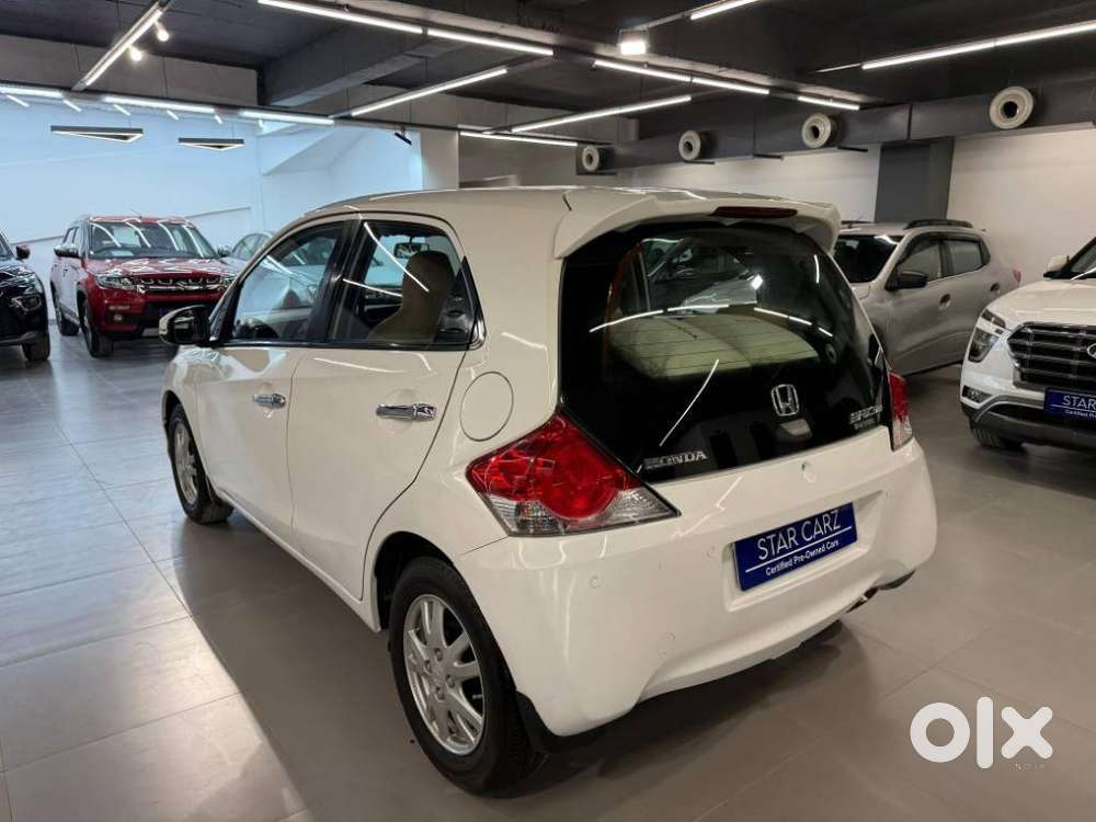 Honda Brio V Automatic, 2016, Petrol