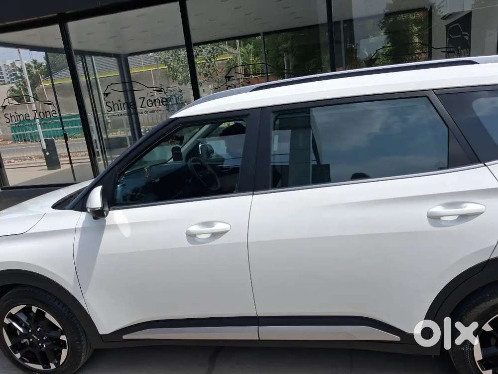 Kia Carens Clavis 2025 10000 Km