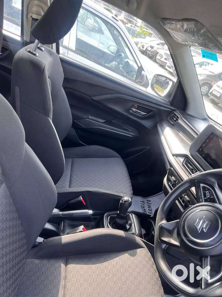 Maruti Suzuki Swift Vxi + Manual, 2025