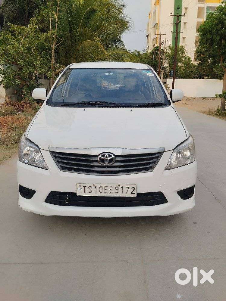 Toyota Innova 2.5 G (diesel) 7 Seater, 2015