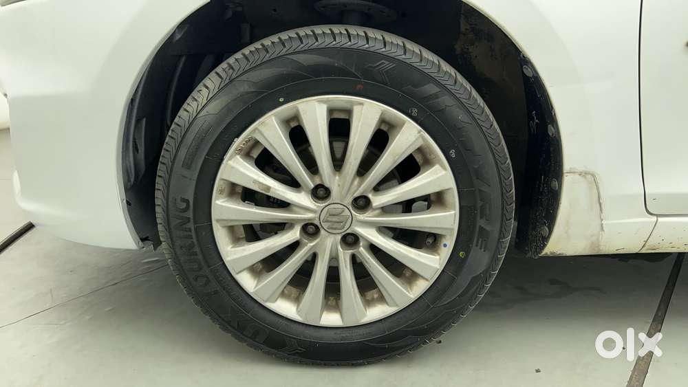 Maruti Suzuki Ciaz 2014-2017 At Zxi, 2016, Petrol