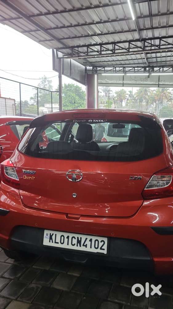Tata Tiago 1.2 Revotron Xza, 2019, Petrol